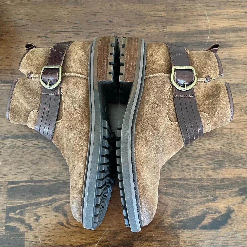 Sofft Lavina Belted Buckle Ankle Western Cowgirl Booties Siena Brown Suede 6.5